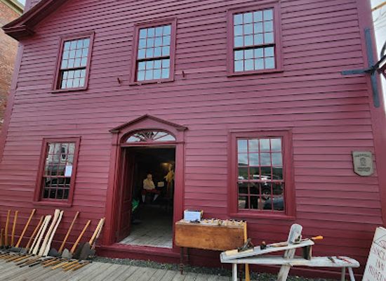 canada/annapolis-valley/landmark/sinclair-inn-museum