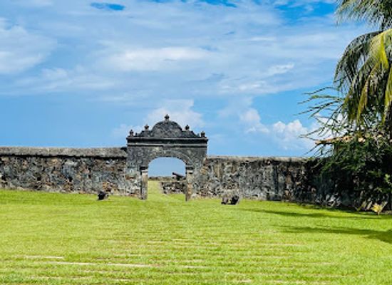 honduras/lempira-region/landmark/fortaleza-de-santa-barbara-edificio-colonial