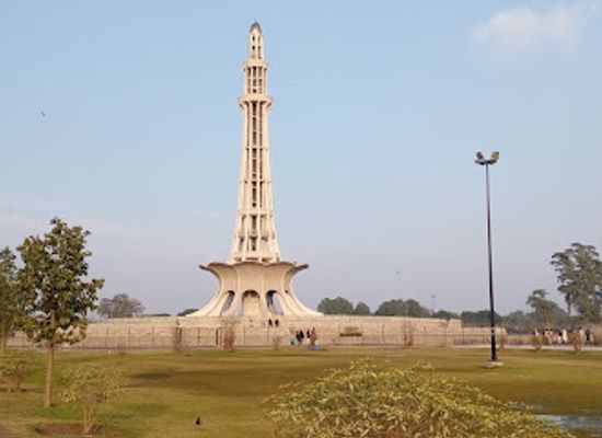 pakistan/southern-punjab/landmark/minar-e-pakistan