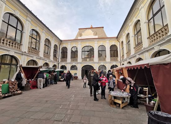 czechia/silesia/landmark/zamek-kravare