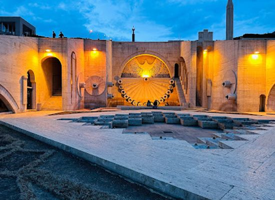 armenia/yerevan/kentron/landmark/memorial-to-the-50th-anniversary-of-october-revolution