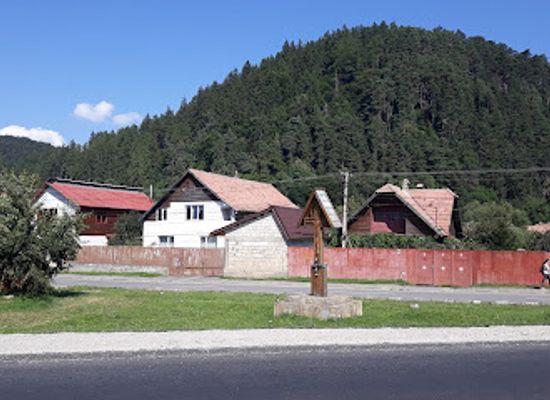 romania/rasnov-area/landmark/monument-de-rascruce-rasnov