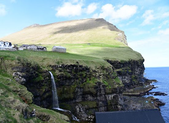 faroe-islands/husavik/landmark/the-seal-woman-kopakonan