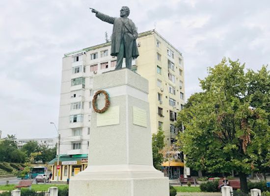 romania/galati/landmark/propeller-monument
