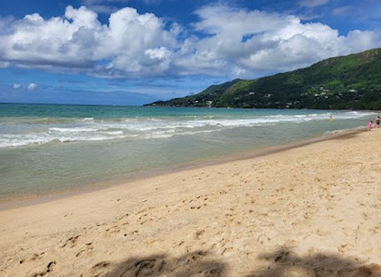 seychelles/victoria/landmark/beach-at-berjaya-beau-vallon-hotel