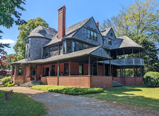 rhode-island/newport-county/landmark/isaac-bell-house