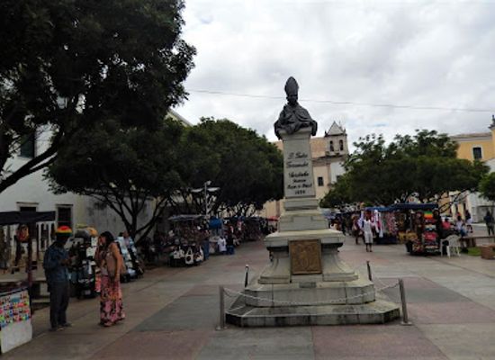 brazil/salvador/pelourinho/landmark/estatua-dom-pedro-fernandes-sardinha