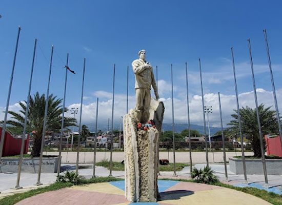 haiti/port-au-prince/landmark/plaza-hugo-chavez
