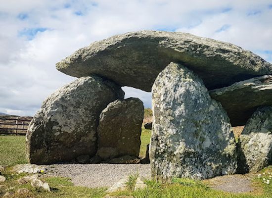 ireland/mizen-head/landmark/altar-wedge-tomb