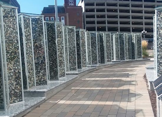 illinois/peoria/landmark/peoria-holocaust-memorial