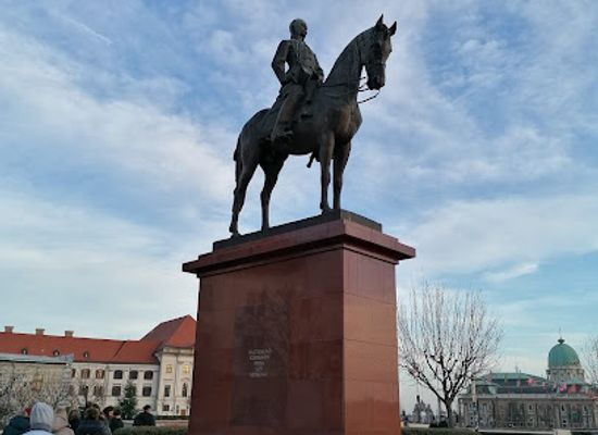 hungary/bodrogkoz/landmark/danube-palace