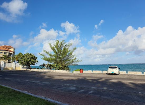 the-bahamas/nassau/cable-beach/landmark/the-caves