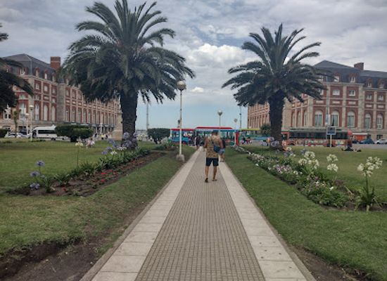 argentina/mar-del-plata/varese/landmark/plaza-colon