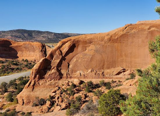 utah/moab/landmark/wilson-arch