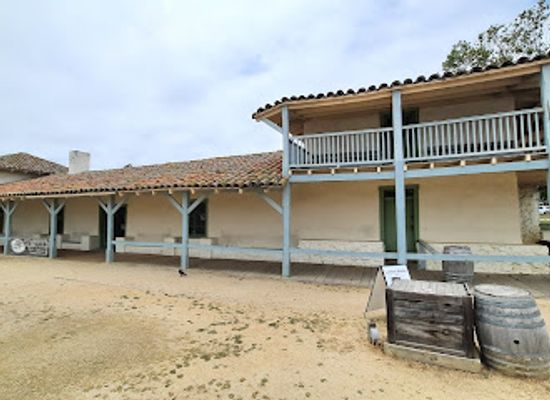 california/monterey/downtown-monterey/landmark/monterey-custom-house