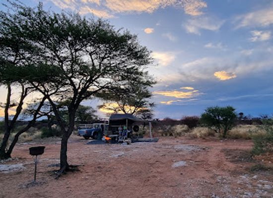 south-africa/kalahari/landmark/mabuasehube-game-reserve