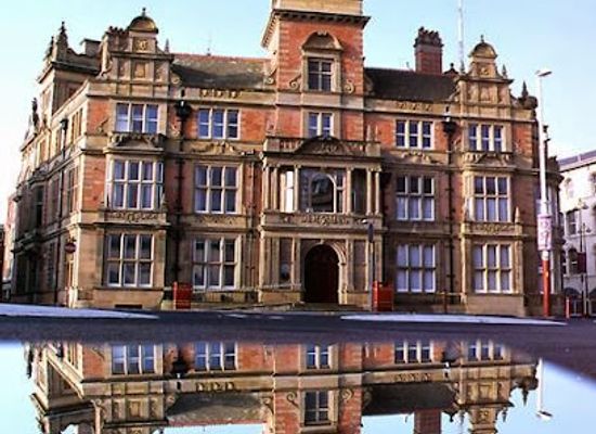 united-kingdom/blackpool/landmark/blackpool-town-hall