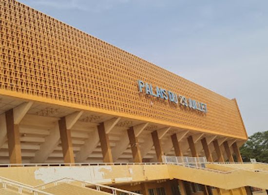 niger/niamey/plateau/landmark/palais-des-sports