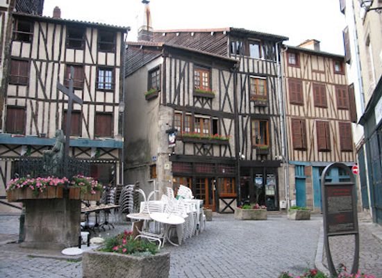 france/limousin/landmark/maison-traditionnelle-de-la-boucherie