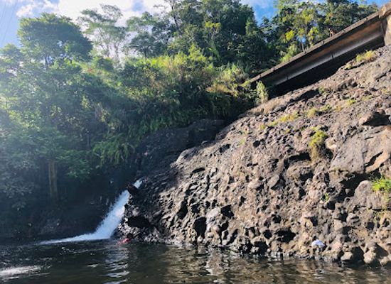 fiji/viti-levu/landmark/waterfall-rest-stop