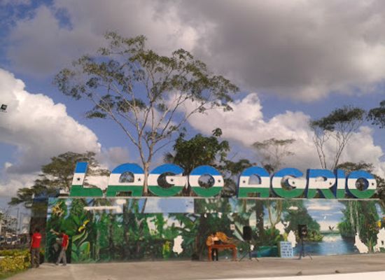 ecuador/sucumbios-region/landmark/lago-agrio-central-park