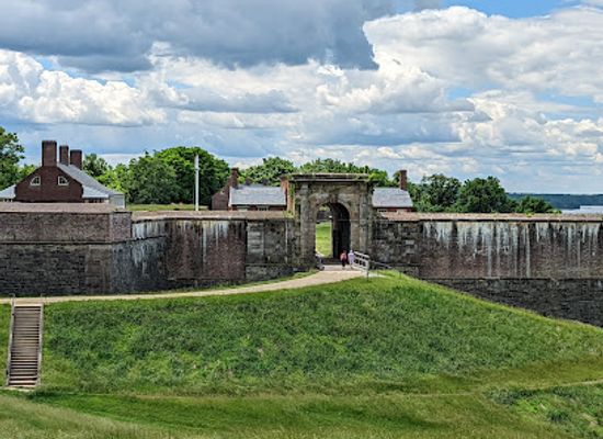 maryland/eastern-shore/landmark/fort-washington-park