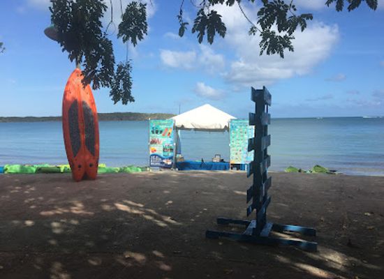 puerto-rico/fajardo/landmark/pirate-snorkeling-shack