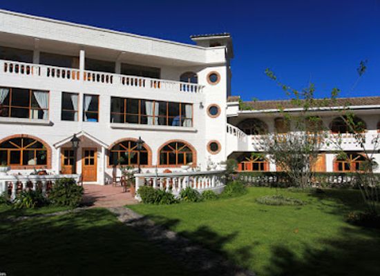 ecuador/otavalo/landmark/la-posada-del-quinde
