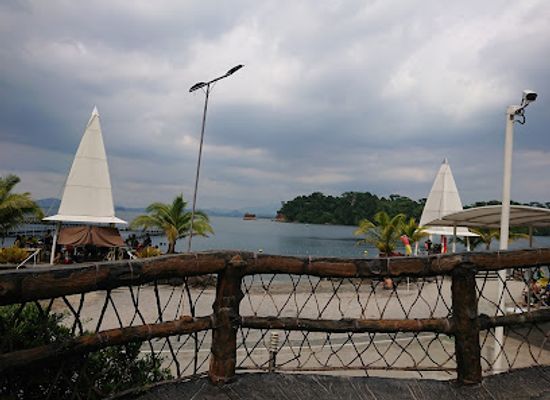 philippines/subic/landmark/adventure-beach-waterpark-subic-bay