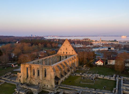 estonia/laane-viru-county/landmark/pirita-convent-ruins