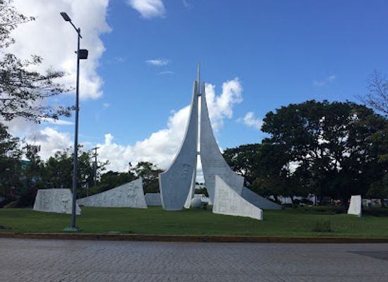 mexico/eastern-mexico/landmark/monumento-a-la-historia-de-mexico