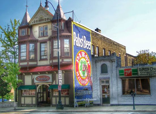 wisconsin/racine/landmark/the-ivanhoe-pub-eatery