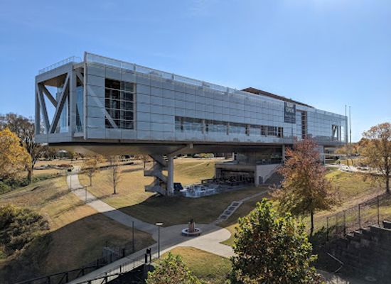 arkansas/north-little-rock/landmark/william-j-clinton-library-and-museum