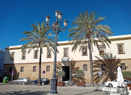 spain/cadiz/landmark/casa-de-las-viudas
