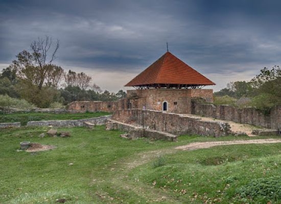hungary/zemplen/landmark/castle-of-onod