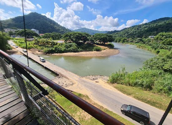 malaysia/east-malaysia/landmark/tamparuli-suspension-bridge
