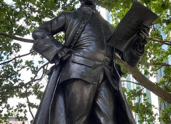 united-kingdom/london/landmark/john-wilkes-statue