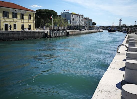 italy/emilia-romagna-riviera/landmark/piazza-spose-dei-marinai