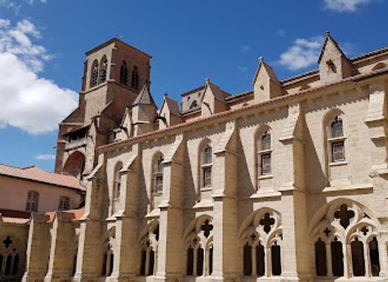 france/auvergne/landmark/abbaye-de-la-chaise-dieu