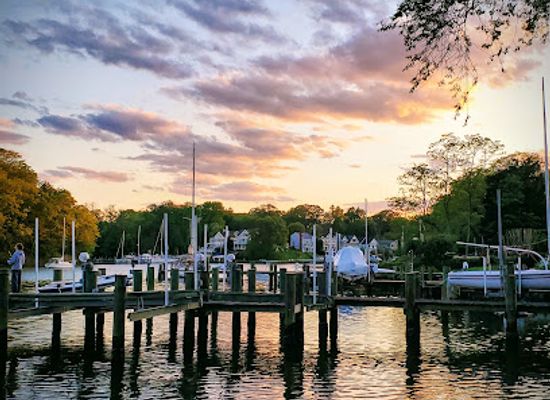 maryland/chesapeake-bay-area/landmark/amos-garrett-waterfront-park
