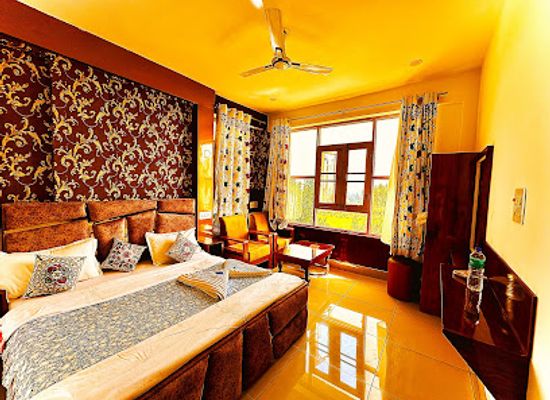 india/kashmir-valley/landmark/gulsitara-kunzer-gulmarg-kashmir