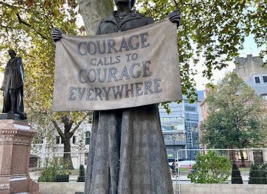united-kingdom/london/landmark/millicent-garrett-fawcett-statue