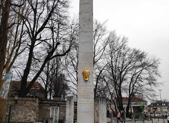 slovenia/lower-carniola/landmark/monument-to-the-french-illyrian-province