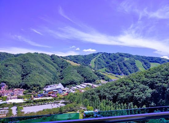 south-korea/gangwon-province/landmark/vivaldi-park-ski-world