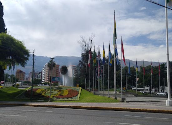 bolivia/cochabamba/landmark/flags-plaza
