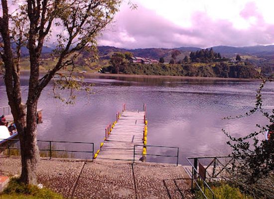 colombia/pasto/landmark/santuario-de-flora-isla-de-la-corota