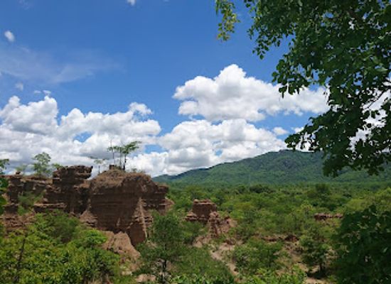 malawi/chiradzulu-highlands/landmark/malape-pillars
