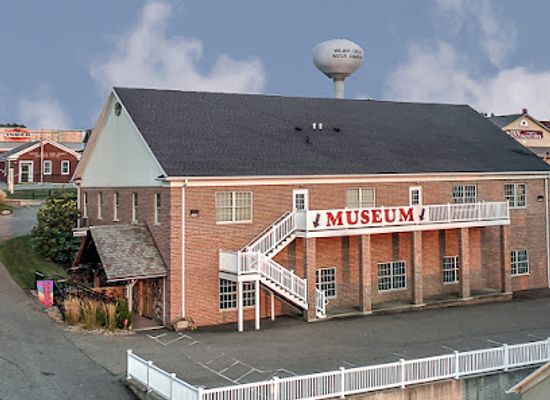 ohio/amish-country/landmark/german-culture-museum