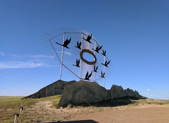 north-dakota/badlands/landmark/enchanted-highway-geese-in-flight