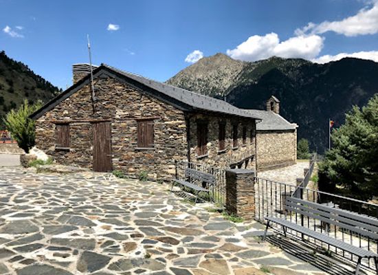 andorra/sant-julia-de-loria/landmark/santuari-de-la-mare-de-deu-de-canolich